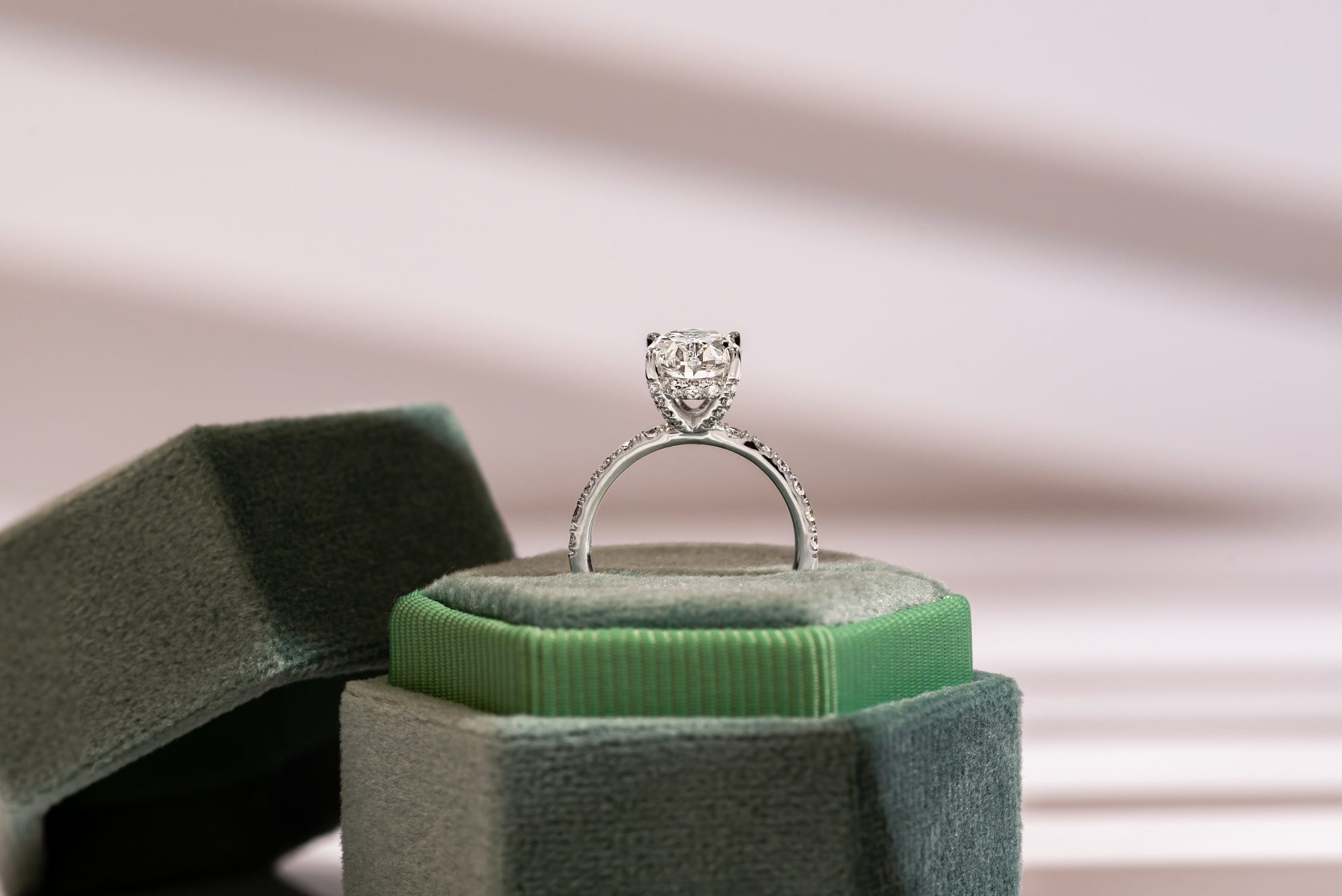 A #BrilliantProposal Spotted In New York! - Grown Brilliance | Lab - Grown Brilliance New York City Showroom