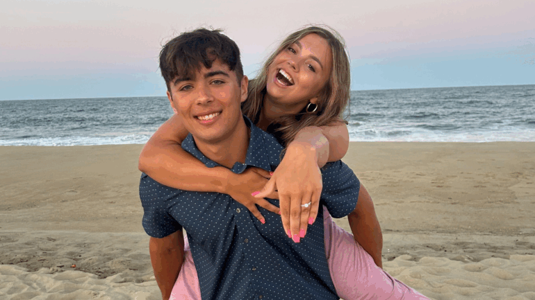 A Heart in the Sand: Gabby & Brayden’s Brilliant Proposal