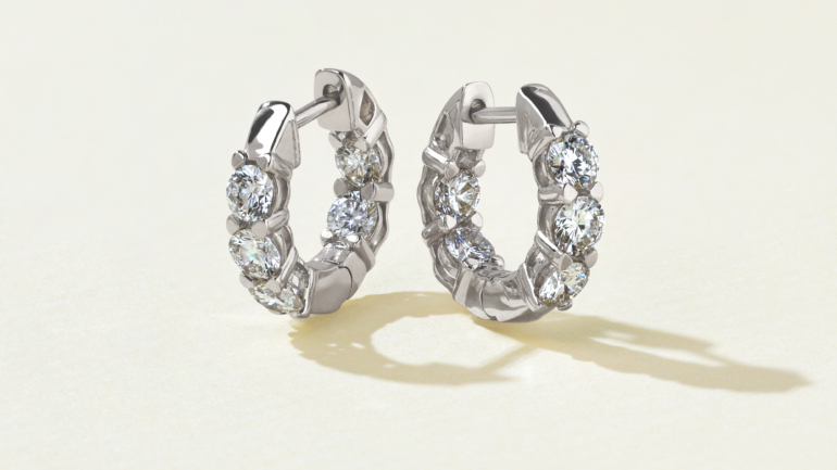Best Mother’s Day Jewelry Gifts in 2026, Timeless Picks She’ll Love