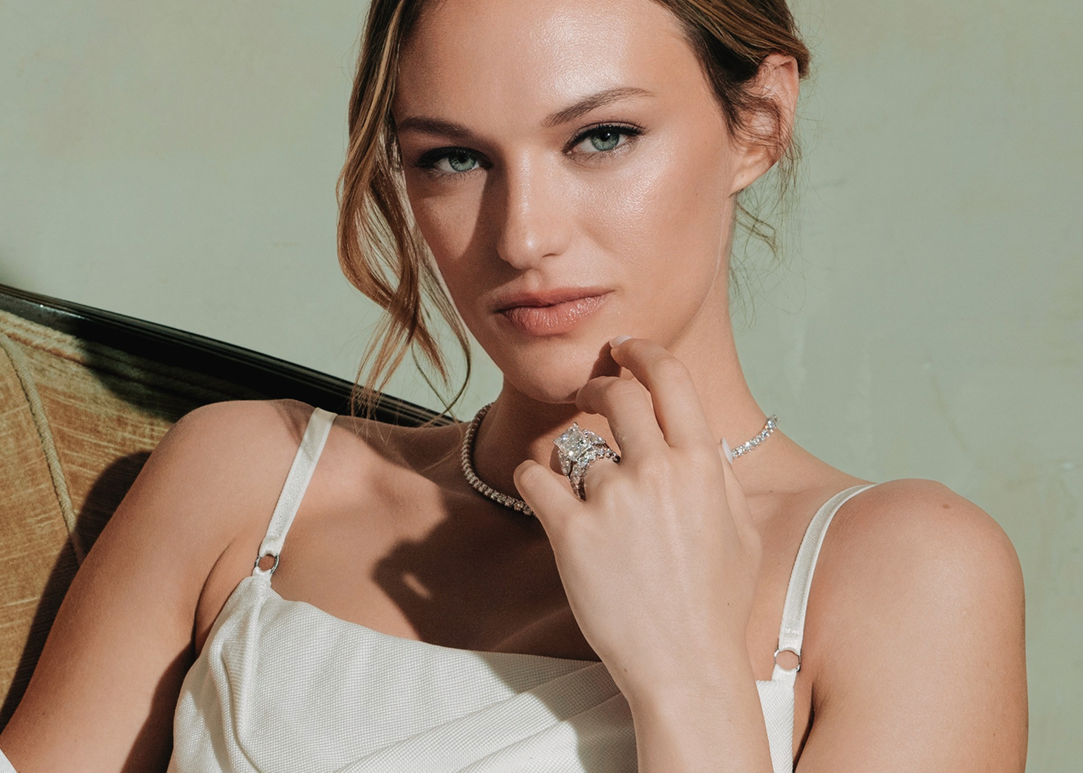 How Much Should a Wedding Ring Cost? A Practical Guide to Setting Your Budget