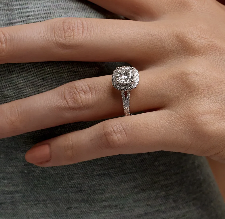 Cushion Cut Lab Grown Diamond Engagement Ring Guide