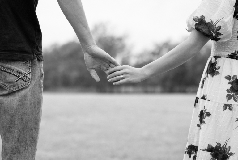 Holiday Proposal Ring Guide: Stress-Free Tips & Timeline 