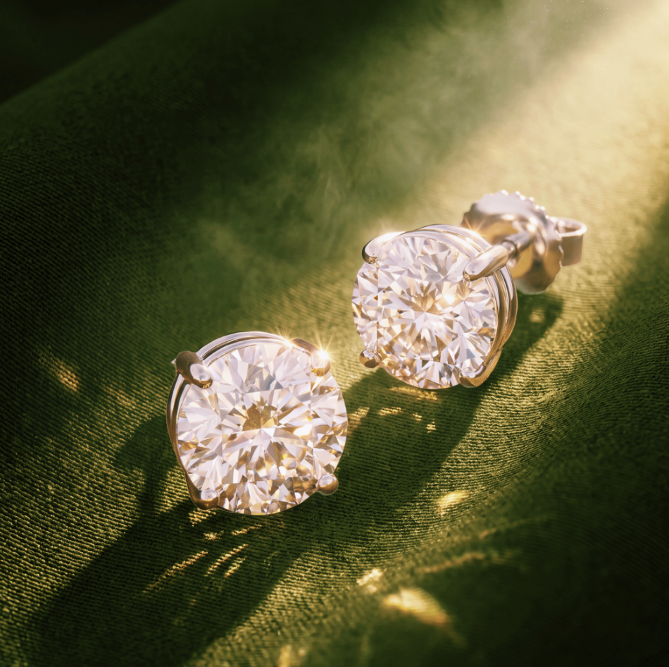 5 Must-Have Jewelry Pieces for a Versatile Collection