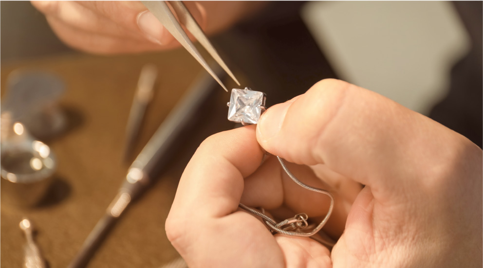 Lab Grown Diamonds vs Natural Diamonds