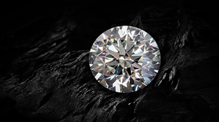 What are Natural Diamonds?