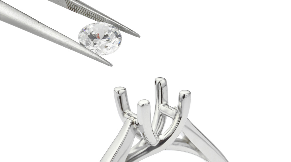 Learn about the 4Cs of Diamonds